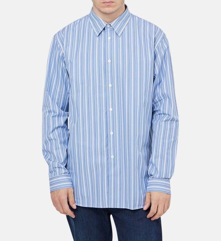 قميص مخطط بياقة كلاسيكية