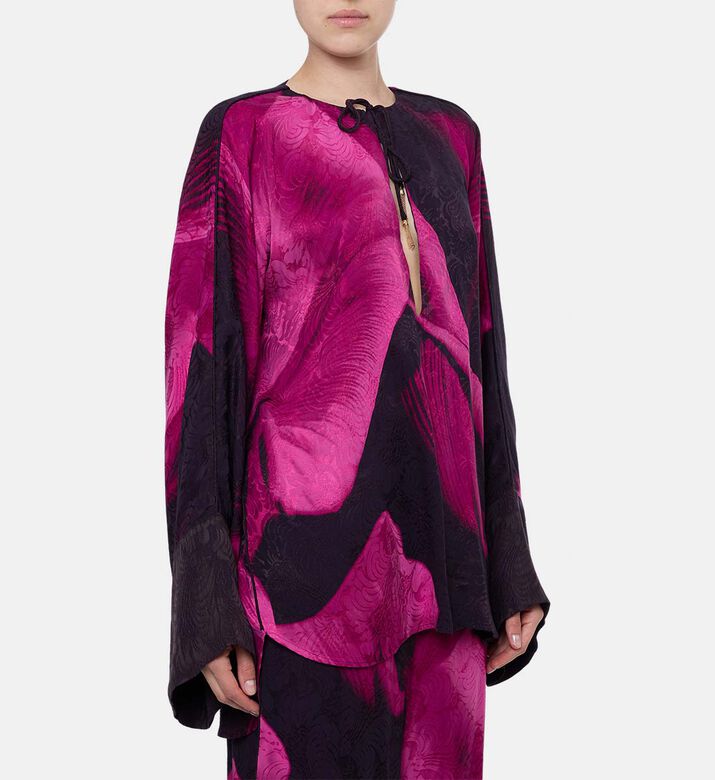 Niluu Floral-print Tie Closure Top, Model View