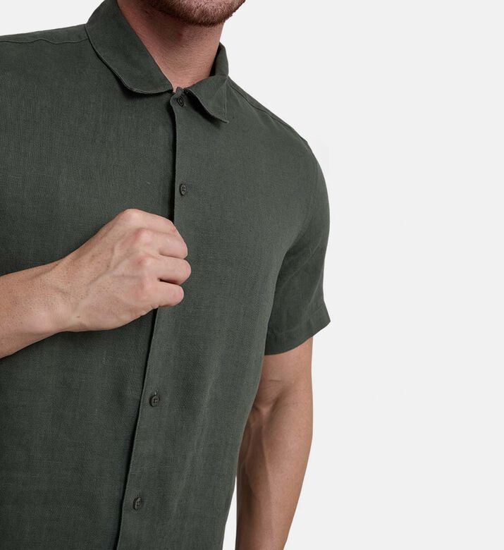 Linen Short-sleeve Classic-fit Shirt
