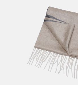 وشاح حريري مزين بأهداب