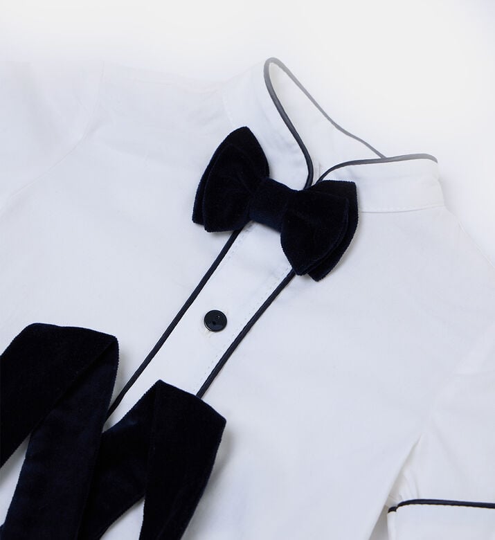 طقم بدلة بأكمام قصيرة قطعتين طقم بدلة بأكمام قصيرة قطعتين