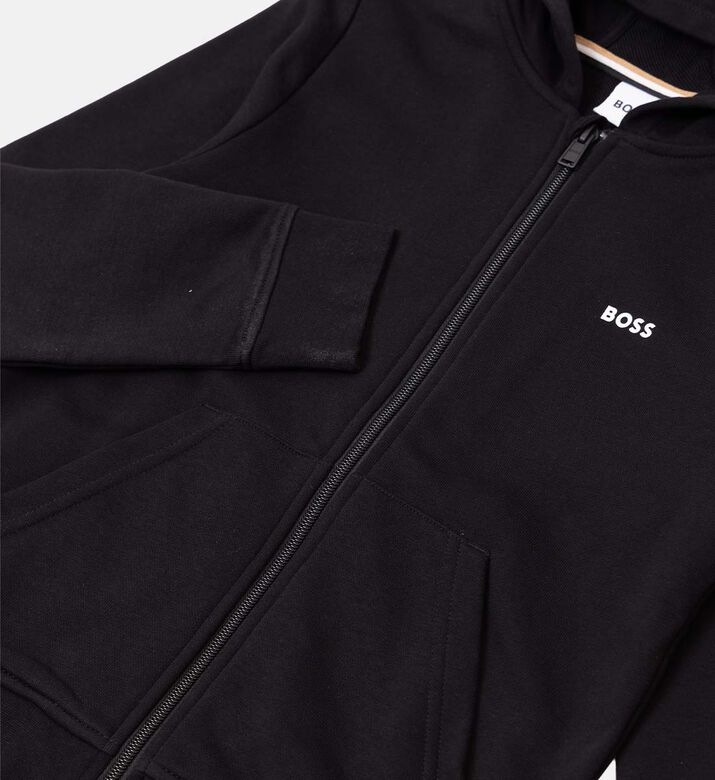 هودي بأكمام طويلة بطبعة شعار بسحّاب