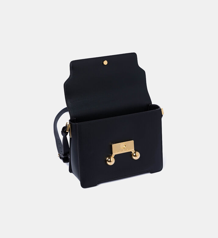 حقيبة كتف ترانكارو جلد متوسطة الحجم