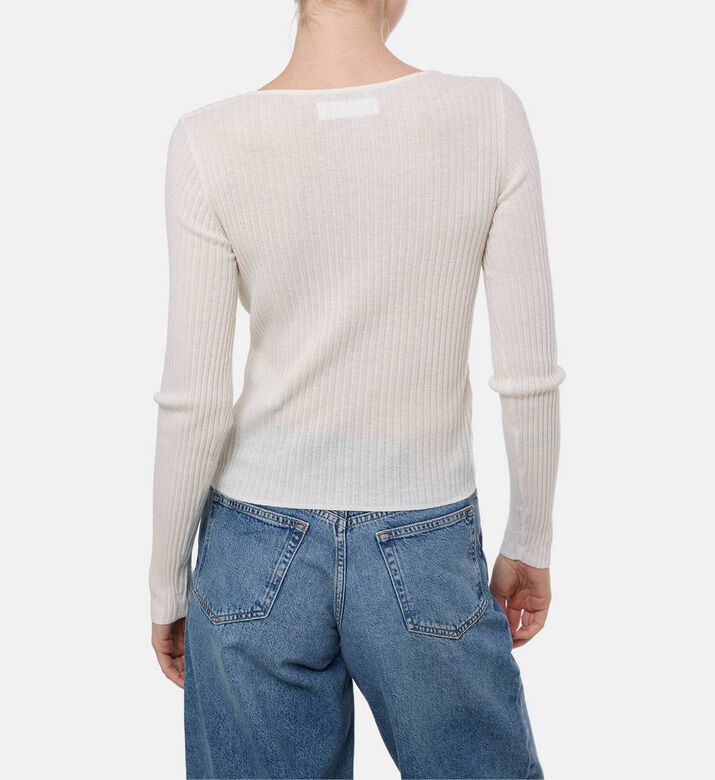 Samsoe Top Sajose, Model View