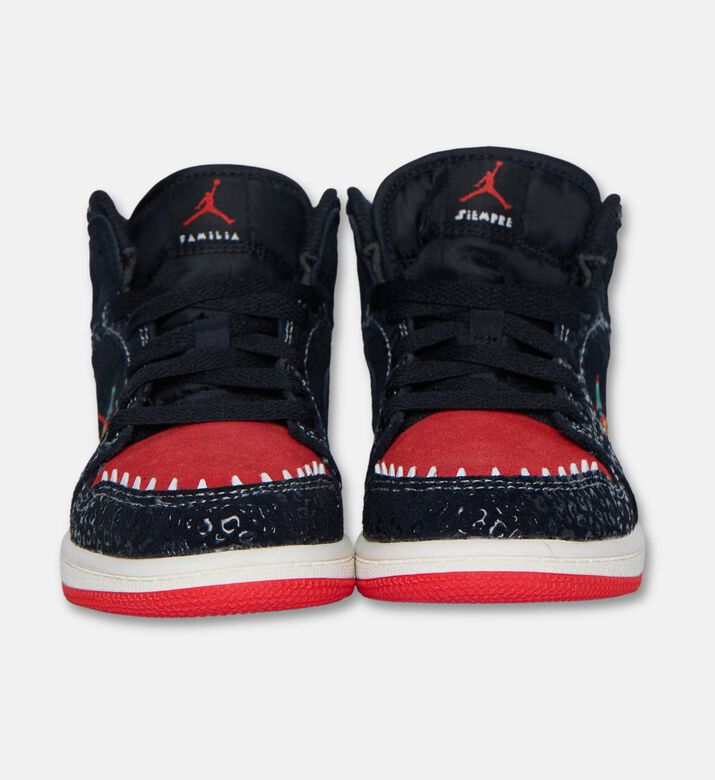 Nike Shoes, Packshot View