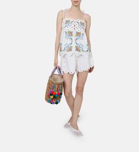 شورت كتان مزين بتطريز ريشليو بشكل أزهار