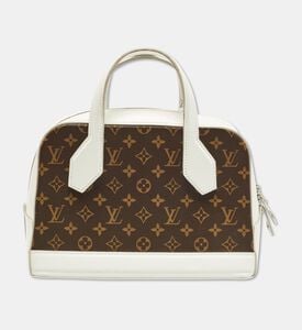 Louis Vuitton Preowned Louis Vuitton Dora Pm White Monogram Canvas Bag, Packshot View
