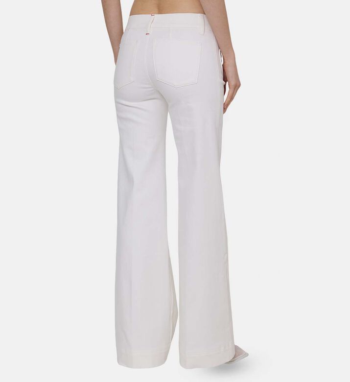 بنطال سلاي بجيوب بشكل قلب وقصة مستقيمة