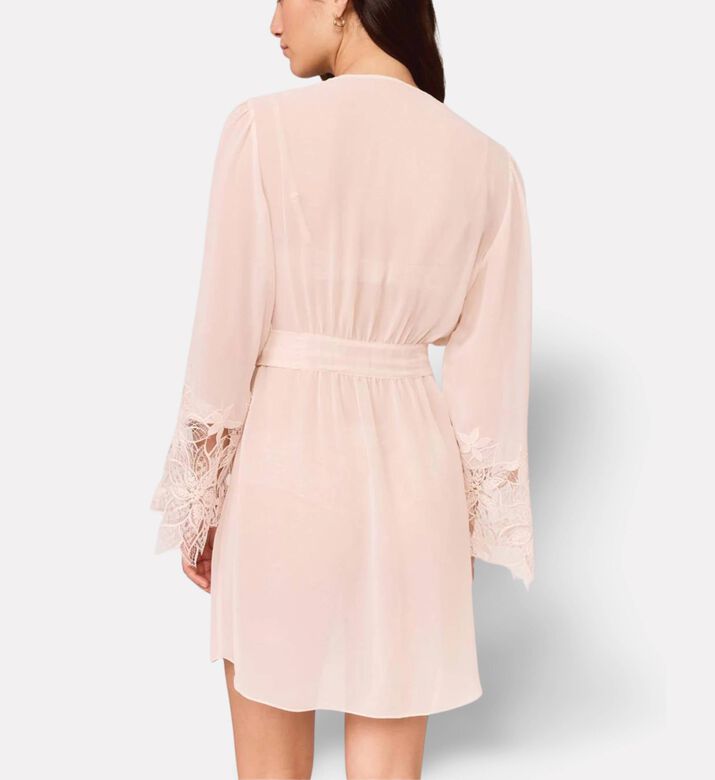 Rya Chemise Delight, Model View