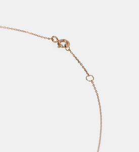 قلادة ذهبية بقطرة من ألماس