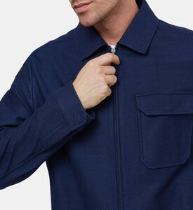 قميص فضفاض قطن بجيب أمامي بغطاء قلاب