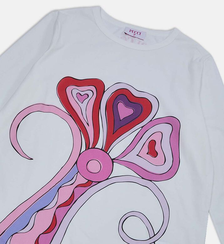 بلوزة طويلة الأكمام بطبعة قلوب