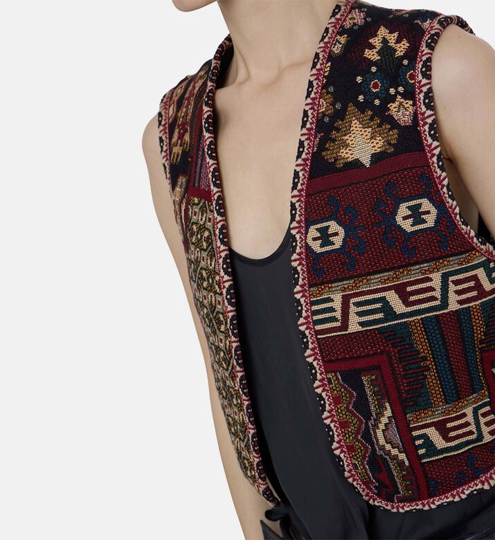 Ba and Sh Vest Elton, Model View