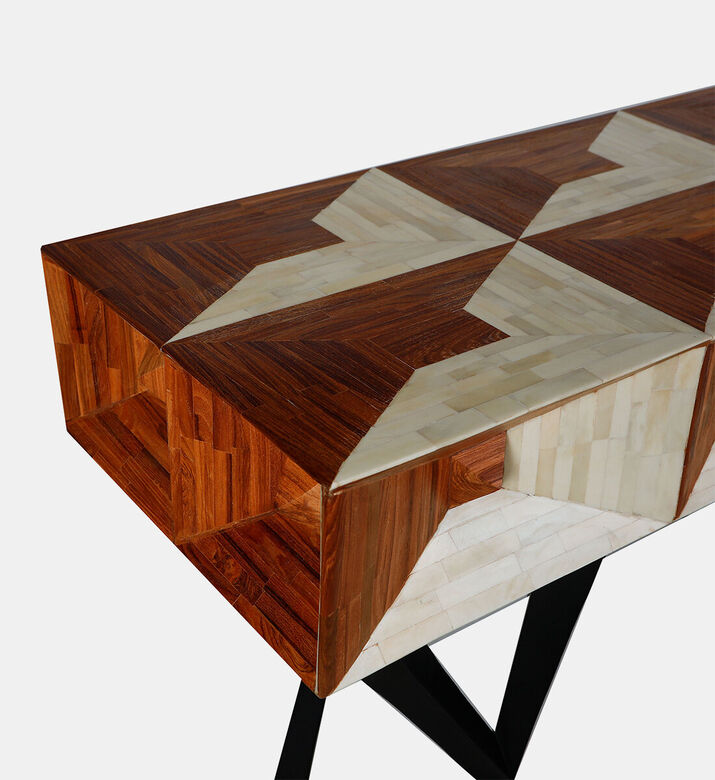 Home Deco and More Pyramid Console Table, Packshot View Home Deco and More Pyramid Console Table, Packshot View