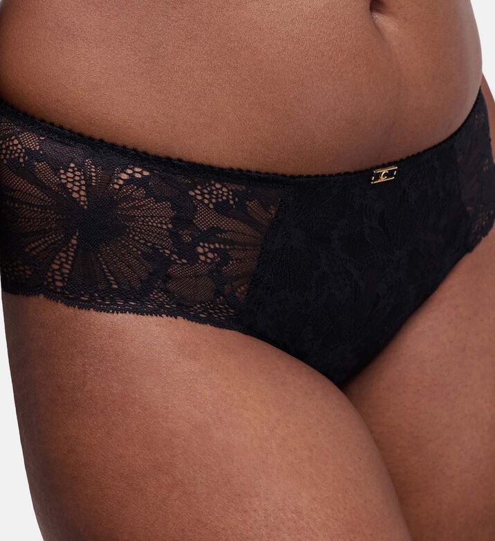 Chantelle Shorty, Black, Xl, Model View