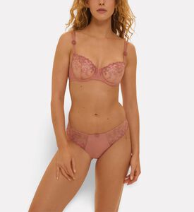 Simone Perele Brief, Model View
