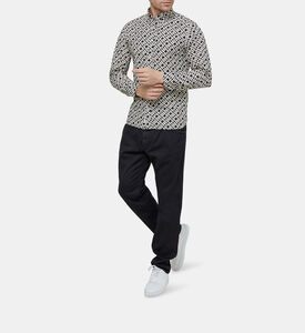 قميص بنقشة أحرف العلامة بقصة مريحة