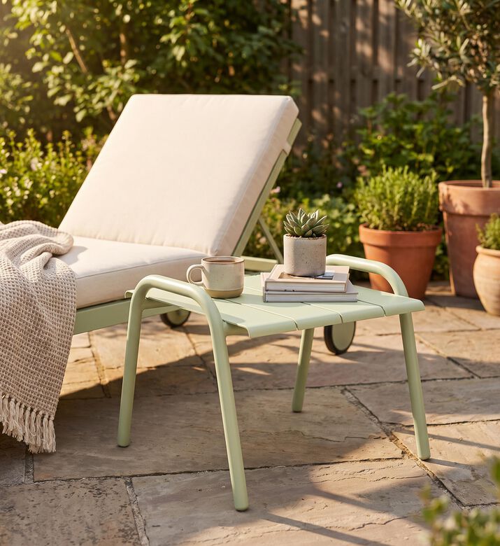 Ezeis Fleole Aluminum Low Table, Green, Packshot View