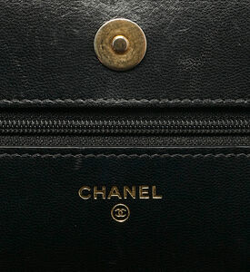 Chanel Preowned Coco Chanel Quilted Leather Flap Wallet, Packshot View