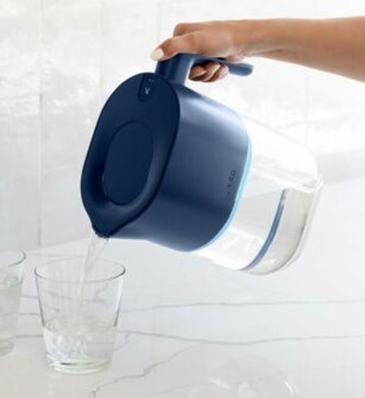 إبريق تنقية بلاستيك من لارق