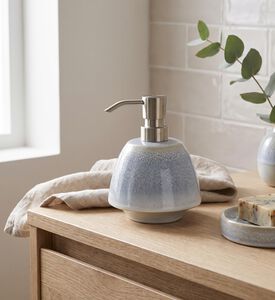 Aquanova Figo Ceramic Soap Dispenser, Model View