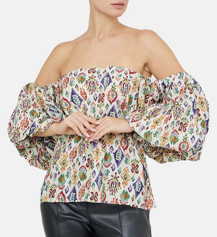 تفاصيل عرقية خفيفة بدون حمالات