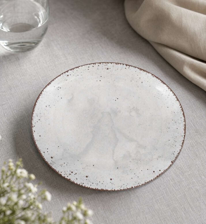 Spal Blend Simple Cinza Desert Plate, Model View