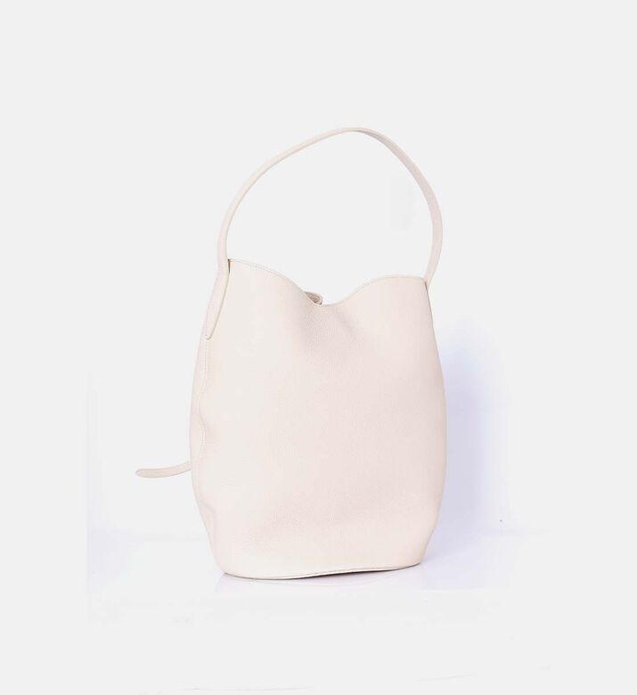 حقيبة باكيت كبيرة بحزام