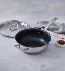 مقلاة الشيف المصنوعة من الفولاذ المقاوم للصدأ