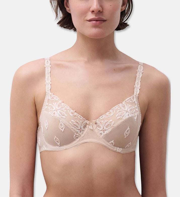 Chantelle Bra, Model View