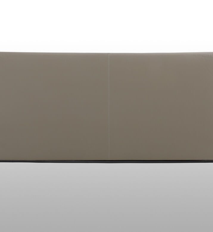 سرير كارمن ذو اللوح الأمامي من الجلد