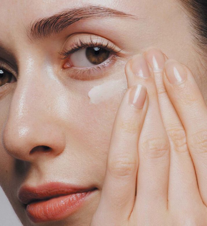 Future Solution Lx Eye And Lip Contour Regenerating Cream