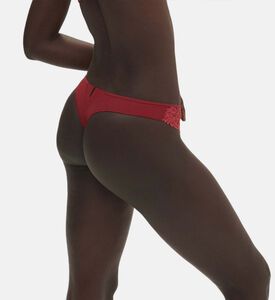 ثونغ سليب مطرز من ساغا