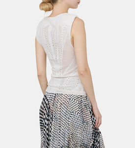 بلوزة بأكمام قصيرة مطرزة