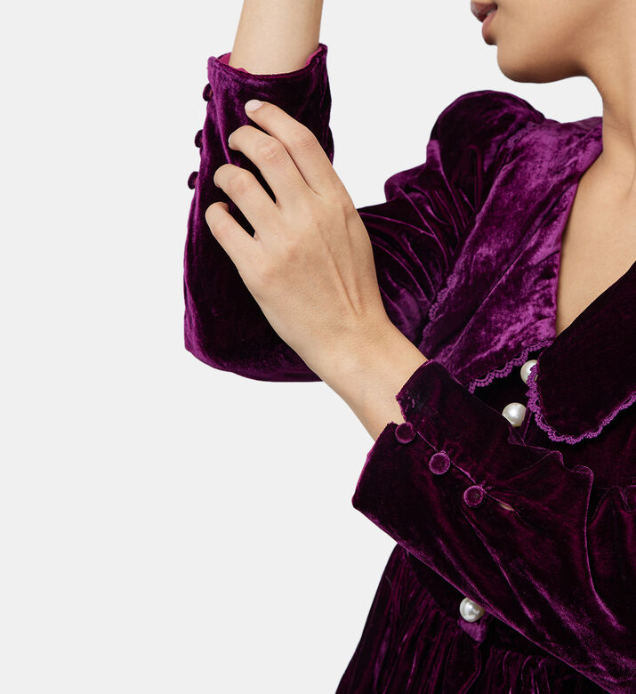 بلوزة الأميرة المخملية بيبلوم