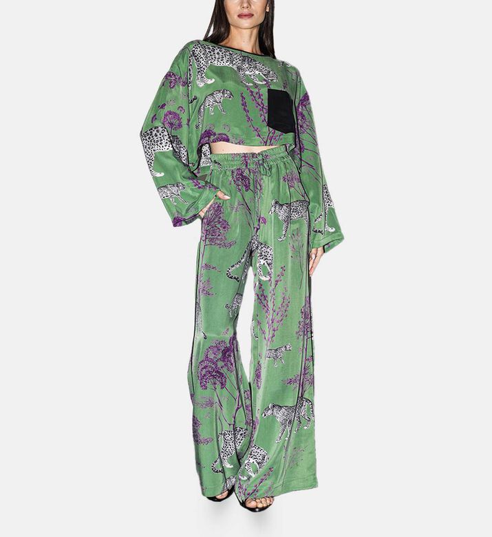 Niluu Pant Wildesse, Model View