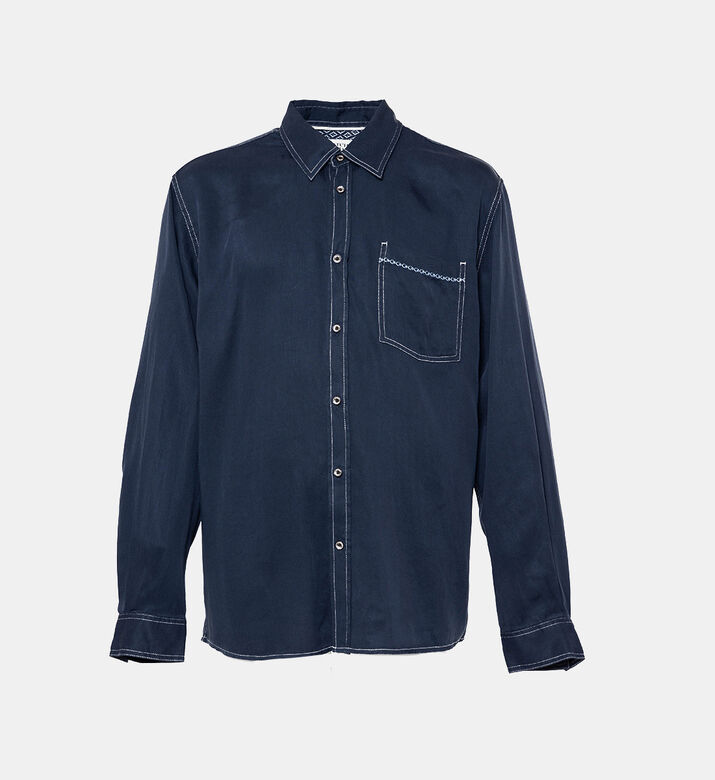 قميص بأكمام طويلة بجيب صدر دنيم