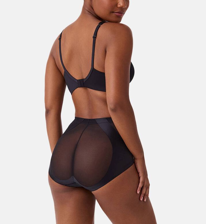 سروال داخلية بتغطية كاملة من الخلف