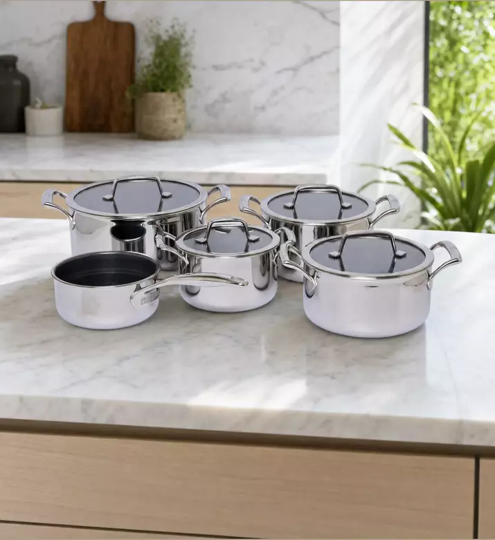 Zwilling Polished Stainless Steel Cookware Set, Model View