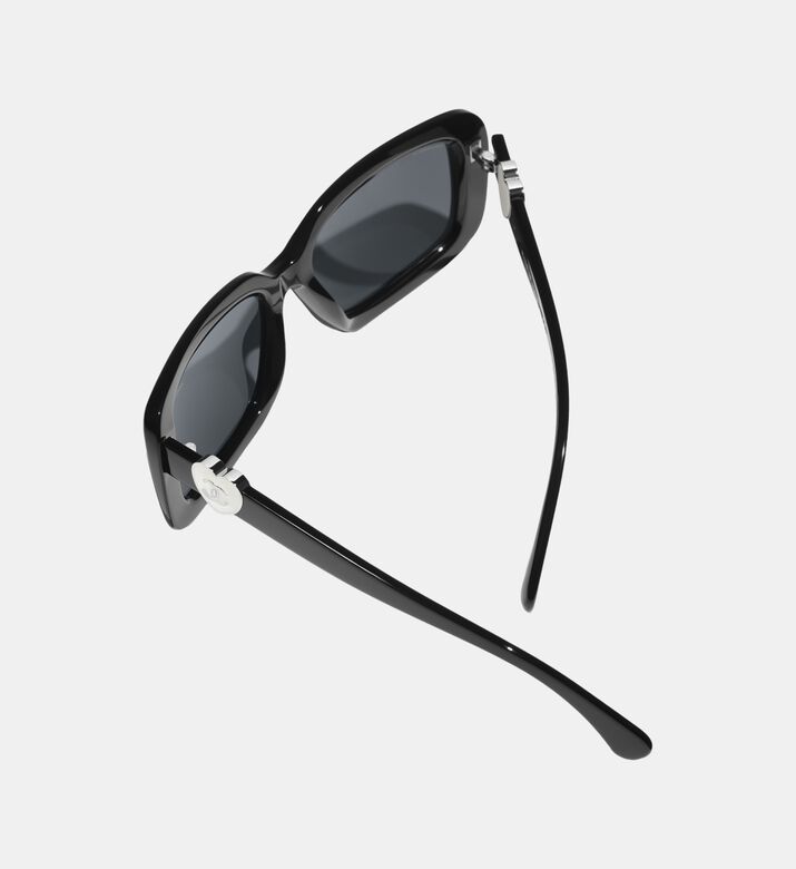 نظارات شمسية بتفصيل قلب