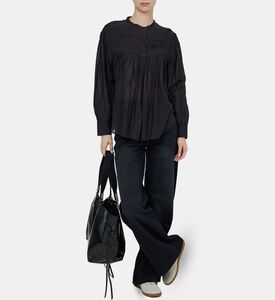 قميص كلاسيكي بأكمام طويلة