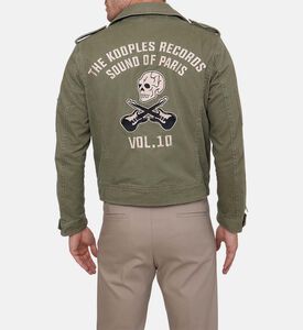 جاكيت طويل الأكمام مزين برقعة مطرزة