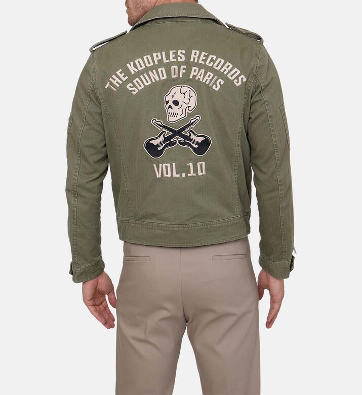 جاكيت طويل الأكمام مزين برقعة مطرزة