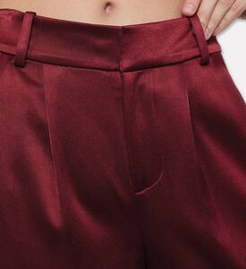 Alice and Olivia Pant Kennedy, Model View