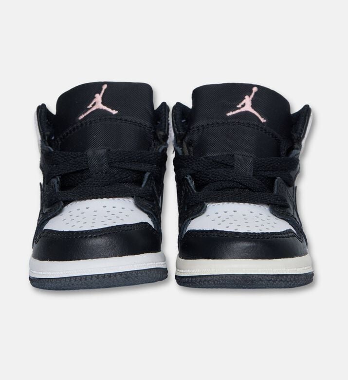 Nike Shoes, Packshot View