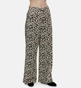 Ba and Sh Pant Plyde, Model View