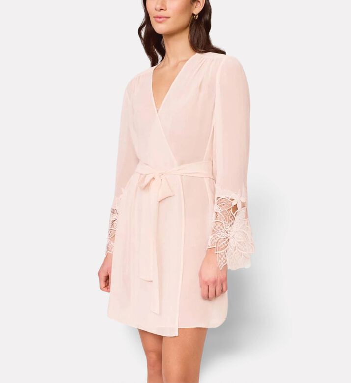 Rya Chemise Delight, Model View
