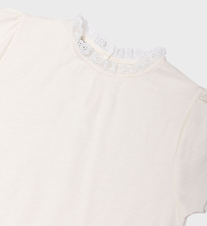 قميص الدانتيل فتاة الرضفة الدائمة