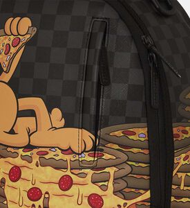 حقيبة ظهر غارفيلد بتصميم قطرات بيتزا