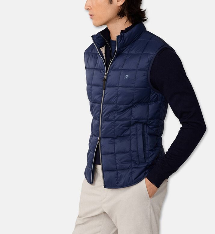 Hackett London Gilet Ultra, Navy, L, Model View
